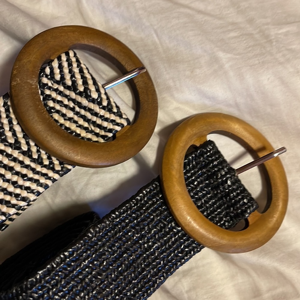 Stretchy Belt in Color Rusty Rose - Picture 7 of 7